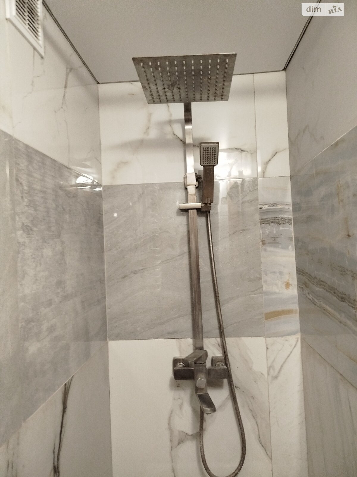 одноэтажный дом, 32 кв. м, кирпич. Сдается помесячно в Виннице, в районе Старый город фото 1 одноэтажный дом, 32 кв. м, кирпич. Сдается помесячно в Виннице, в районе Старый город фото 1