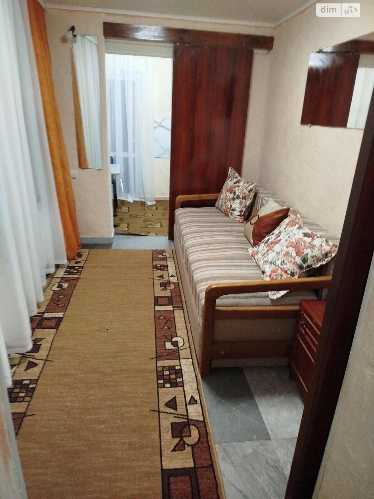 одноэтажный дом, 32 кв. м, кирпич. Сдается помесячно в Виннице, в районе Старый город фото 1 одноэтажный дом, 32 кв. м, кирпич. Сдается помесячно в Виннице, в районе Старый город фото 1