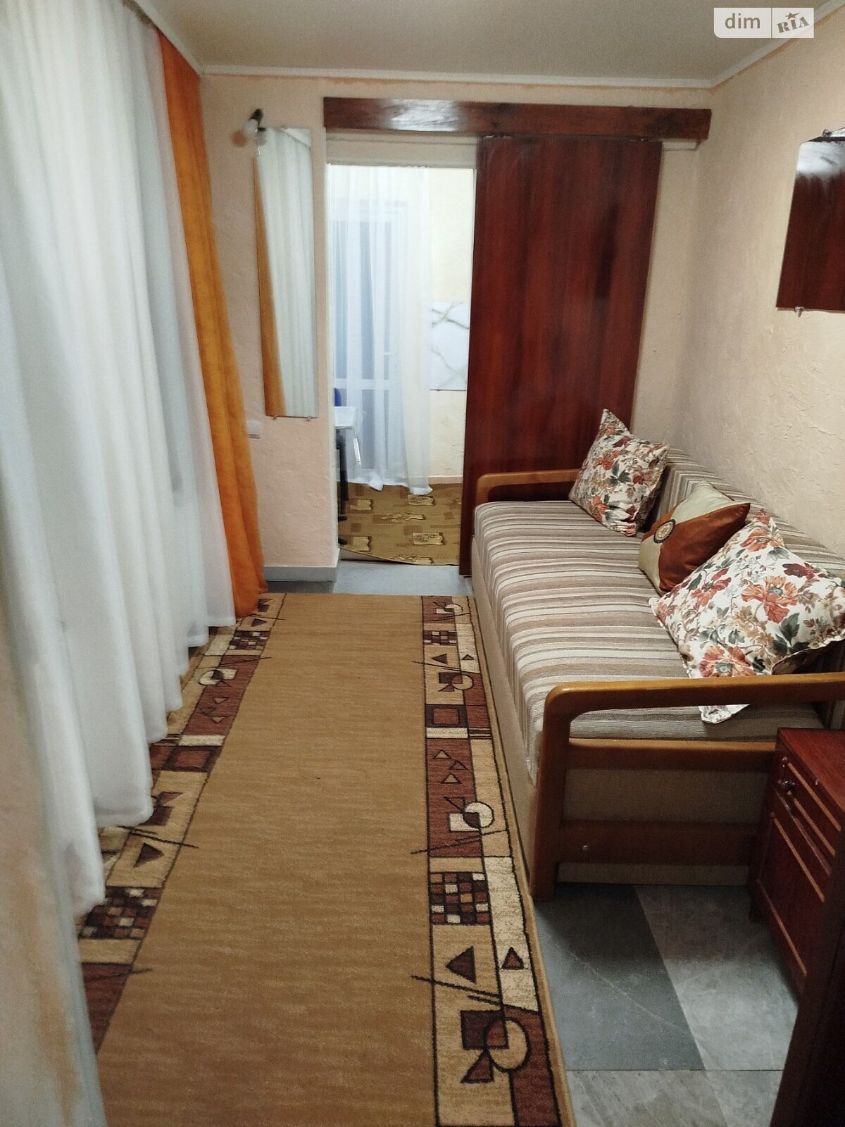 одноэтажный дом, 32 кв. м, кирпич. Сдается помесячно в Виннице, в районе Старый город фото 1 одноэтажный дом, 32 кв. м, кирпич. Сдается помесячно в Виннице, в районе Старый город фото 1