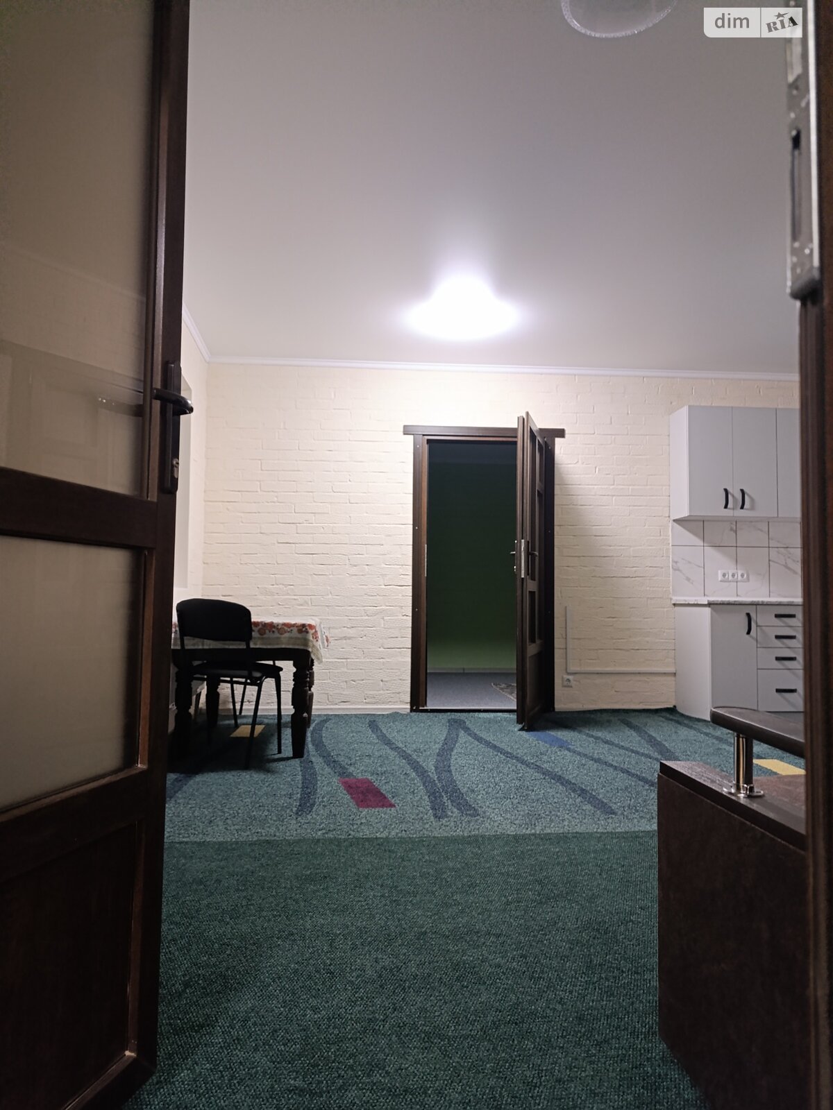 однопроверховий будинок, 60 кв. м, кирпич. Здається помісячно в Вінниці, в районі Старе місто фото 1