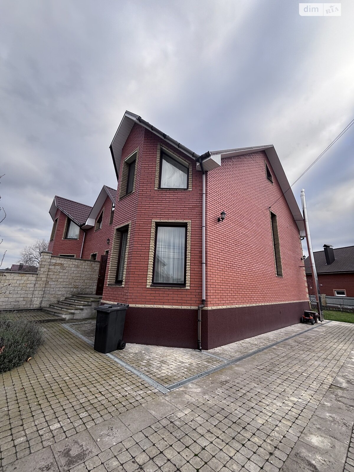 двухэтажный дом, 150 кв. м, кирпич. Сдается помесячно в Виннице, в районе Старый город фото 1