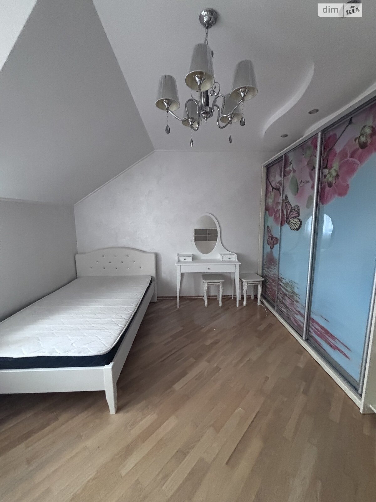 двухэтажный дом, 150 кв. м, кирпич. Сдается помесячно в Виннице, в районе Старый город фото 1