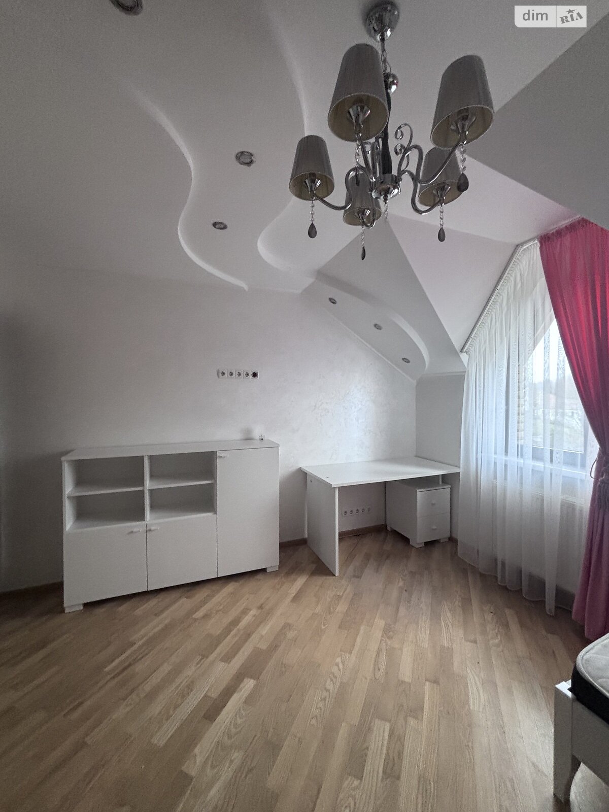 двухэтажный дом, 150 кв. м, кирпич. Сдается помесячно в Виннице, в районе Старый город фото 1