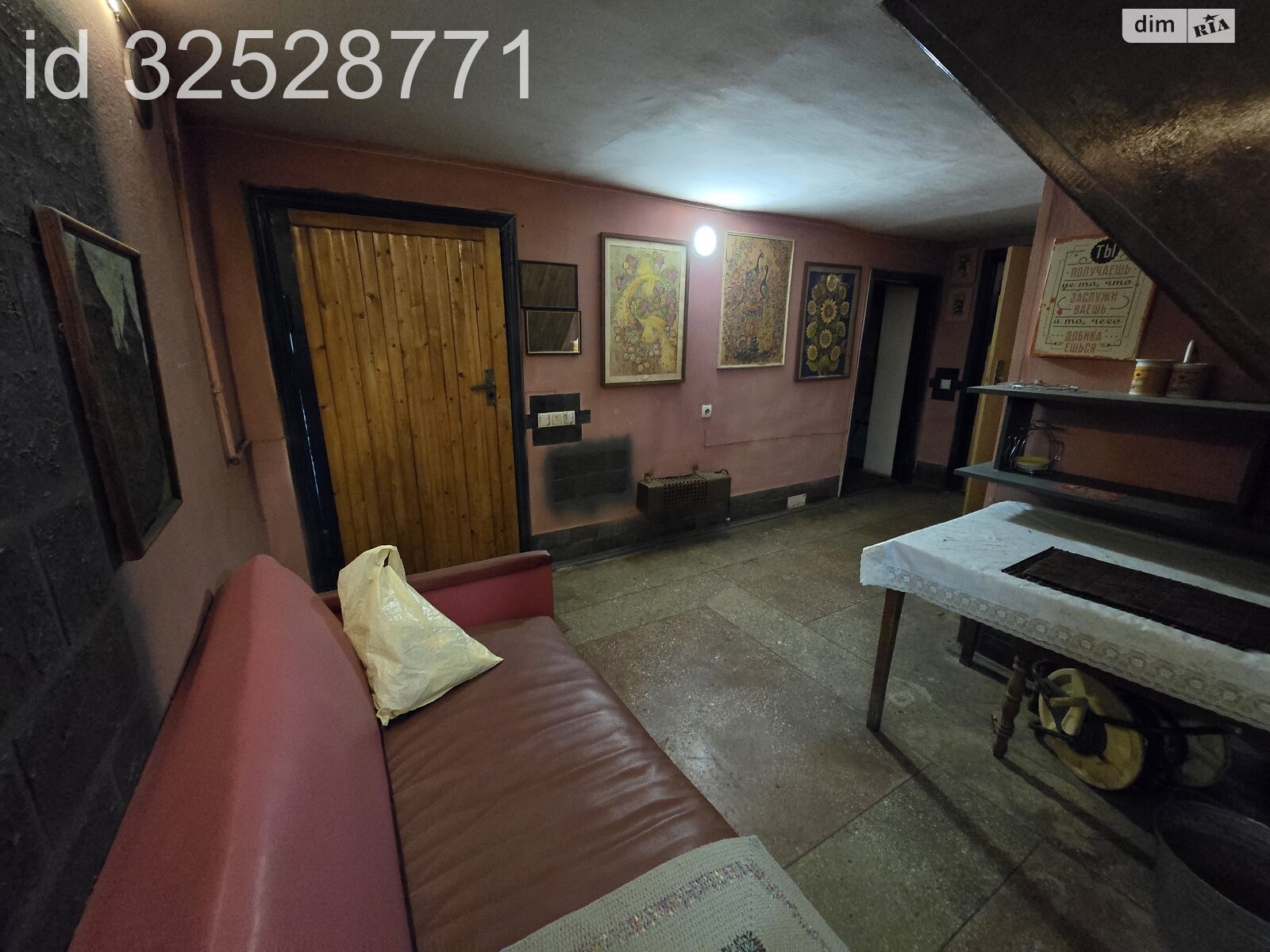 двухэтажный дом с верандой, 230 кв. м, кирпич. Сдается помесячно в Виннице, в районе Старый город фото 1 двухэтажный дом с верандой, 230 кв. м, кирпич. Сдается помесячно в Виннице, в районе Старый город фото 1