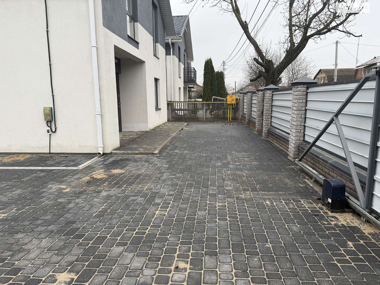 двопроверховий будинок, 120 кв. м, цегла. Здається помісячно в Вінниці, в районі Старе місто фото 1