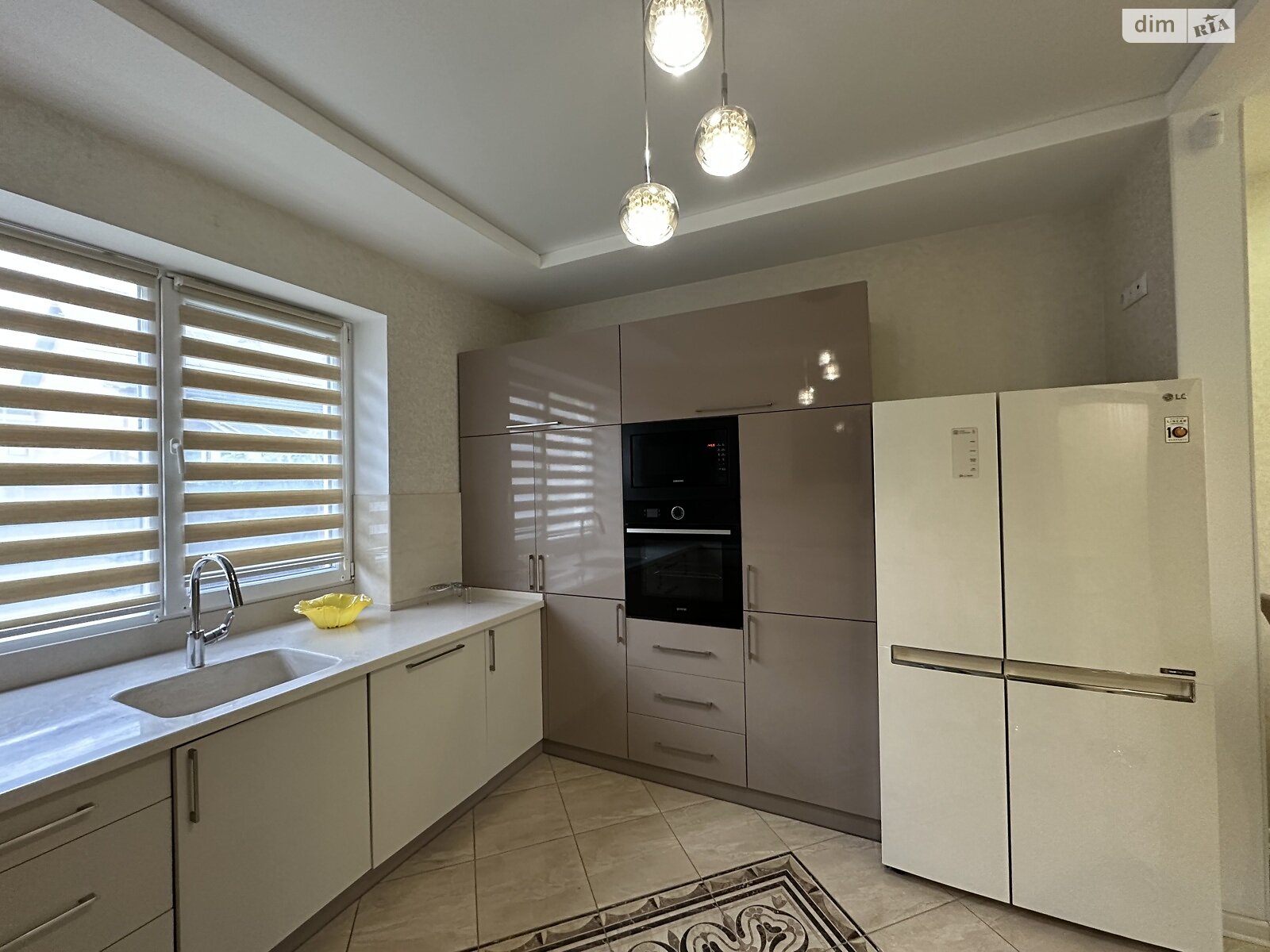 двопроверховий будинок, 135 кв. м, кирпич. Здається помісячно в Вінниці, в районі Старе місто фото 1