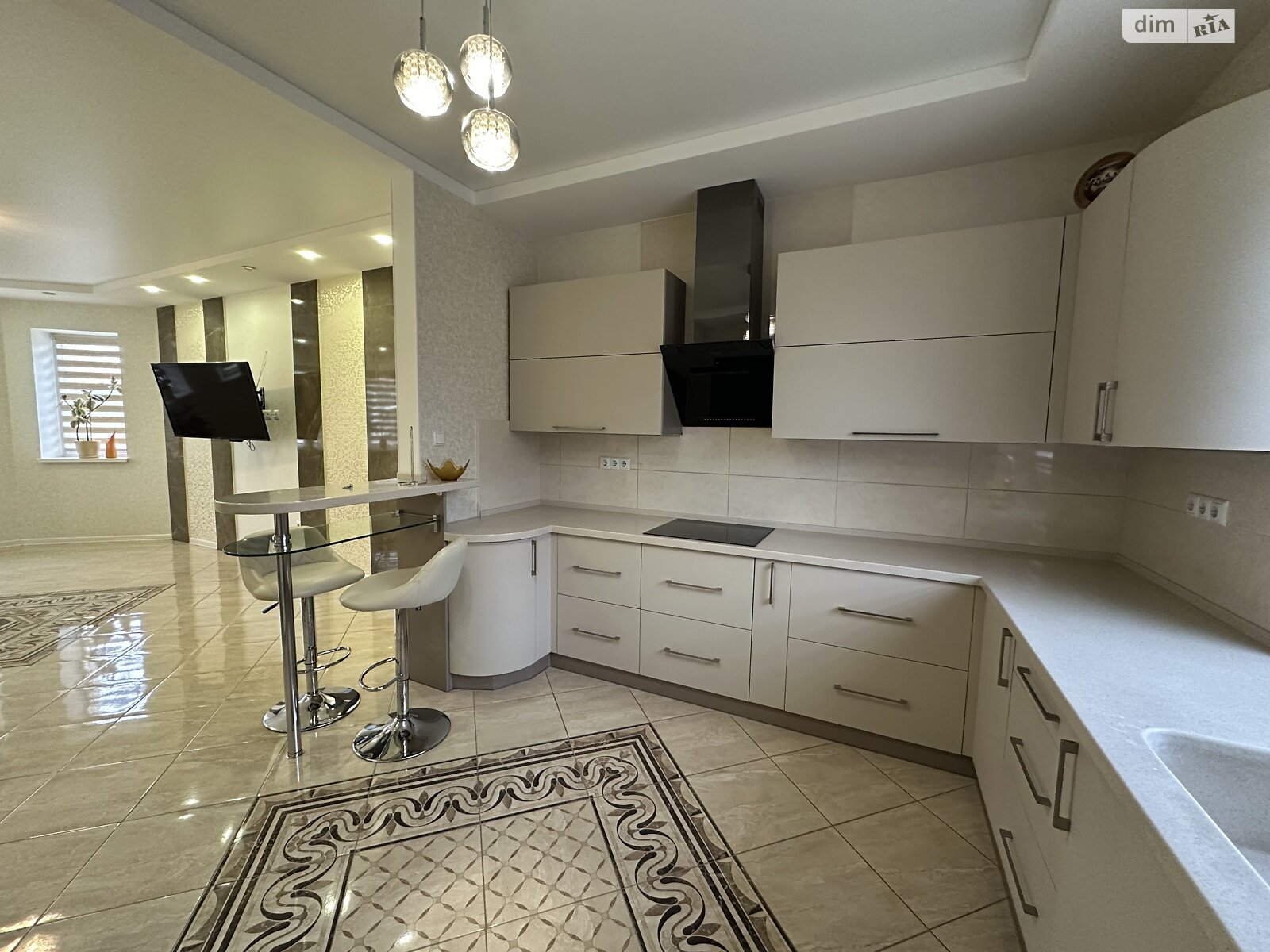 двопроверховий будинок, 135 кв. м, кирпич. Здається помісячно в Вінниці, в районі Старе місто фото 1