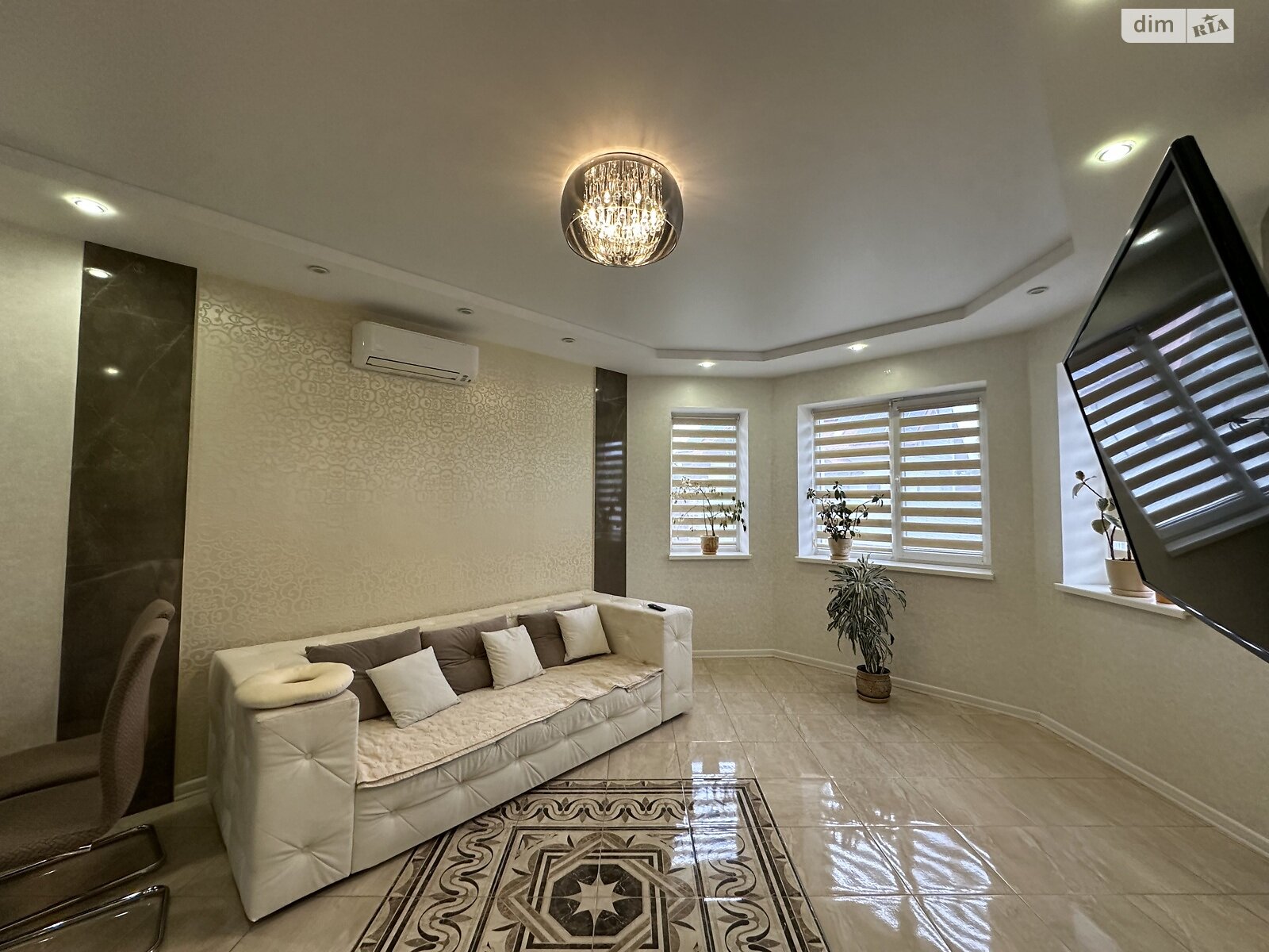 двопроверховий будинок, 135 кв. м, кирпич. Здається помісячно в Вінниці, в районі Старе місто фото 1