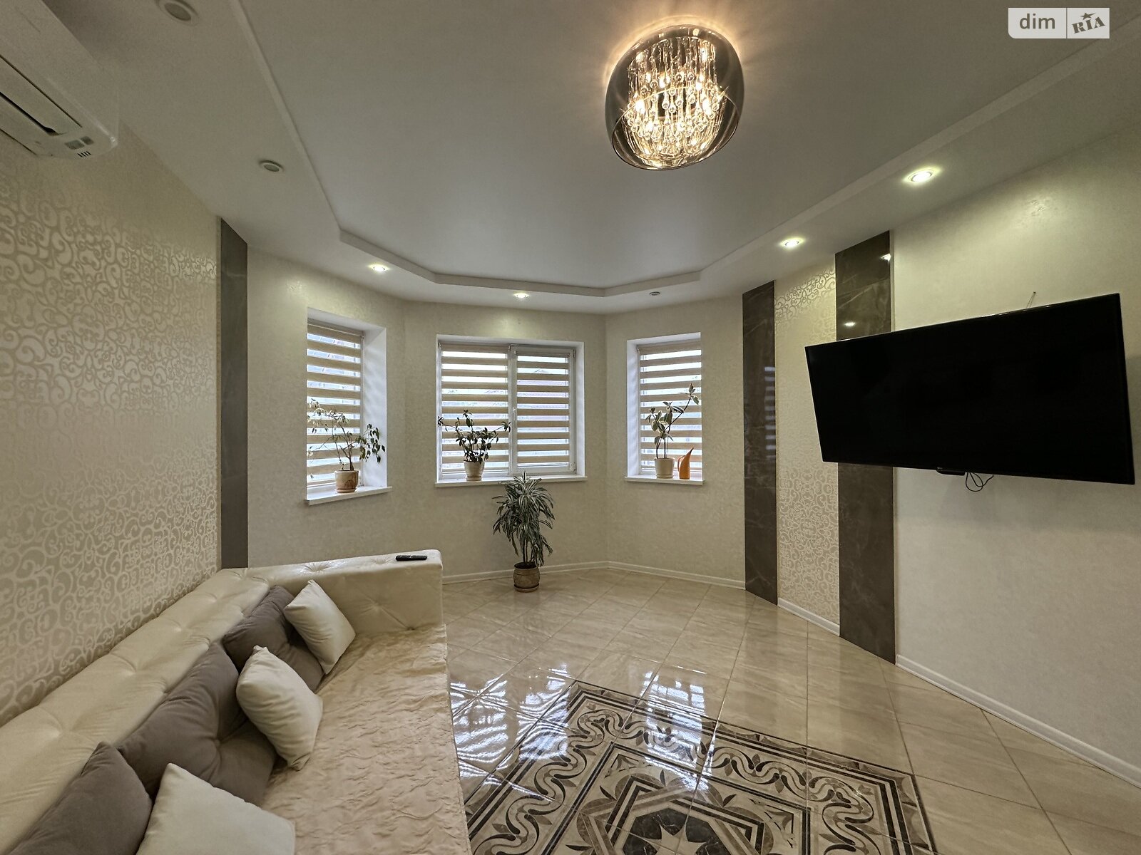 двопроверховий будинок, 135 кв. м, кирпич. Здається помісячно в Вінниці, в районі Старе місто фото 1