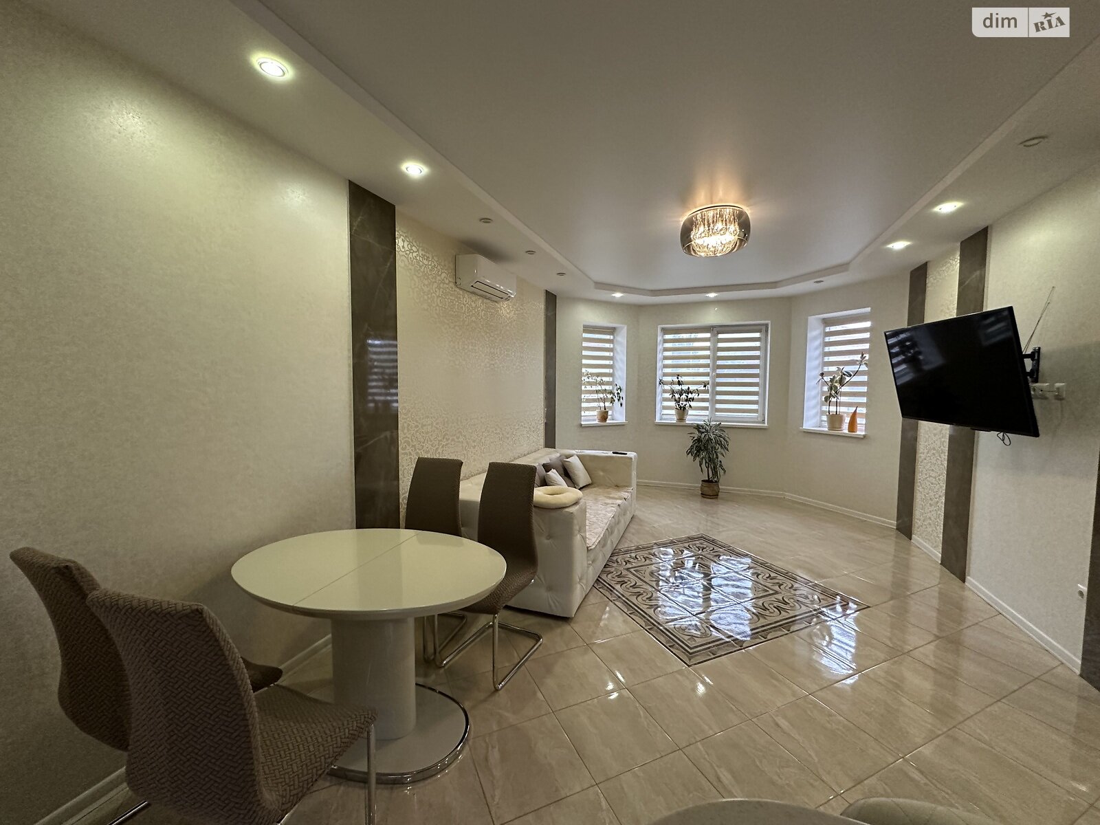 двопроверховий будинок, 135 кв. м, кирпич. Здається помісячно в Вінниці, в районі Старе місто фото 1