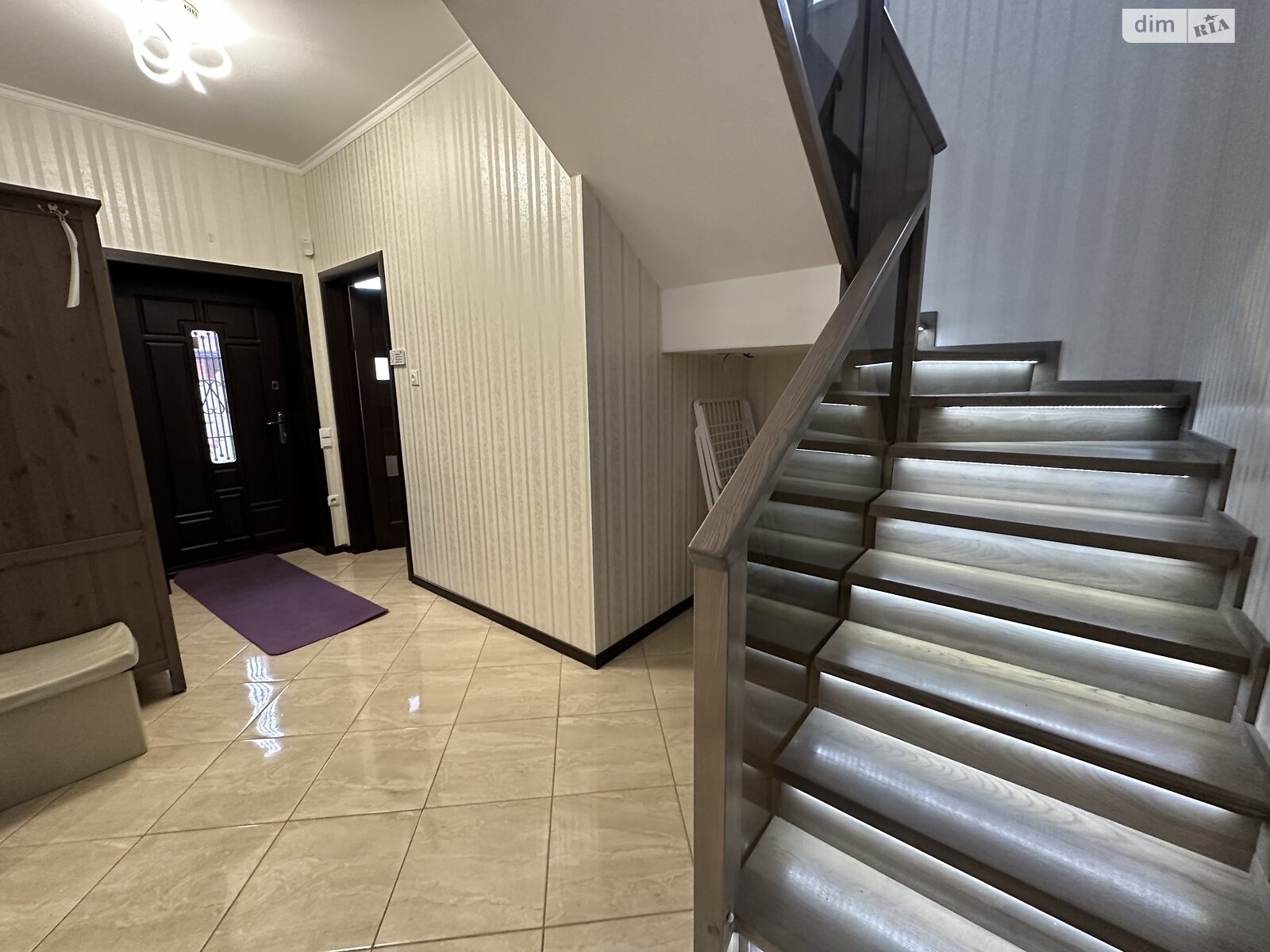 двопроверховий будинок, 135 кв. м, кирпич. Здається помісячно в Вінниці, в районі Старе місто фото 1