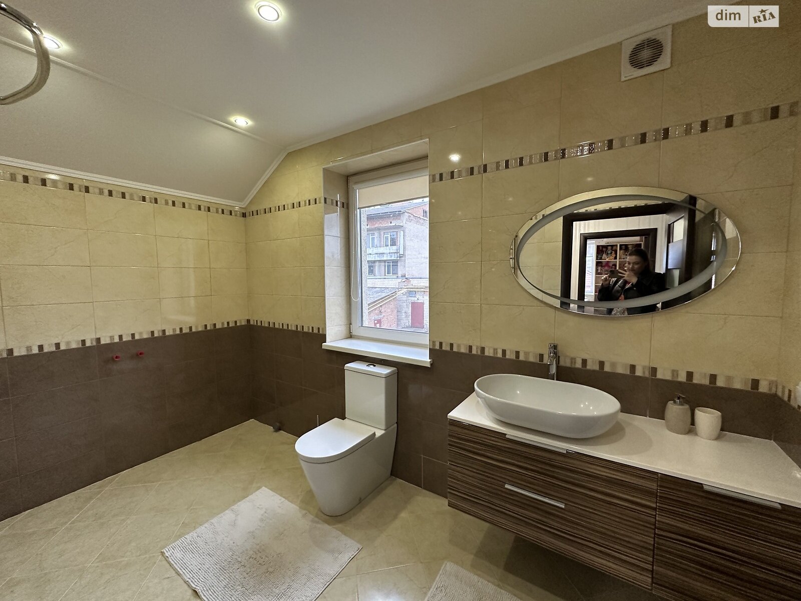 двопроверховий будинок, 135 кв. м, кирпич. Здається помісячно в Вінниці, в районі Старе місто фото 1