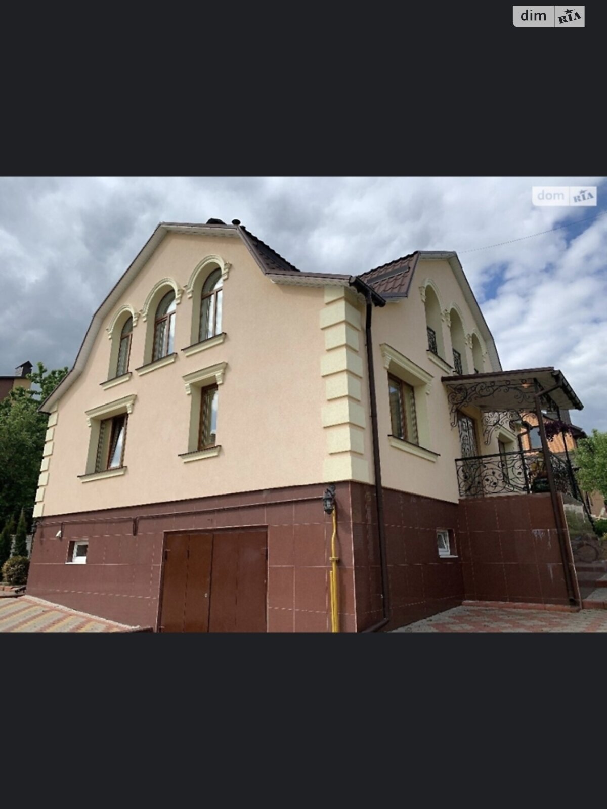 двухэтажный дом беседка, 280 кв. м, кирпич. Сдается помесячно в Виннице, в районе Старый город фото 1 двухэтажный дом беседка, 280 кв. м, кирпич. Сдается помесячно в Виннице, в районе Старый город фото 1