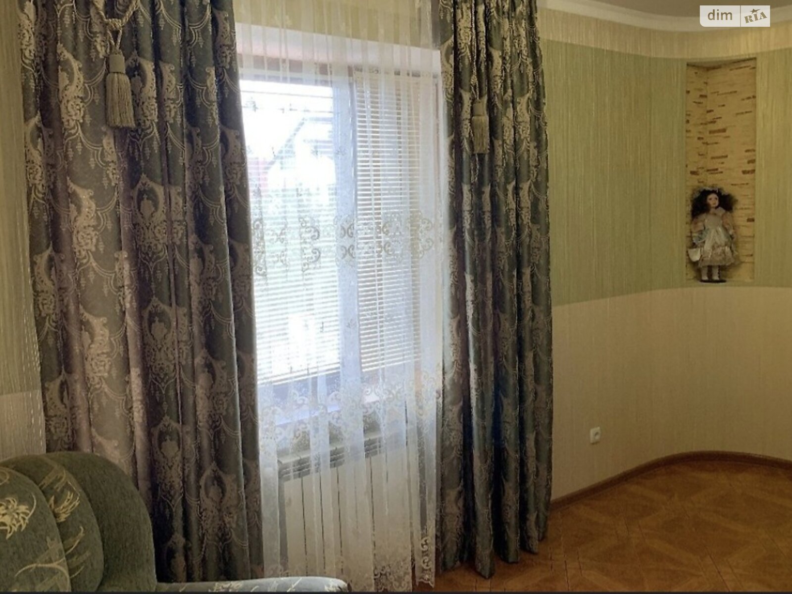 двухэтажный дом беседка, 280 кв. м, кирпич. Сдается помесячно в Виннице, в районе Старый город фото 1 двухэтажный дом беседка, 280 кв. м, кирпич. Сдается помесячно в Виннице, в районе Старый город фото 1