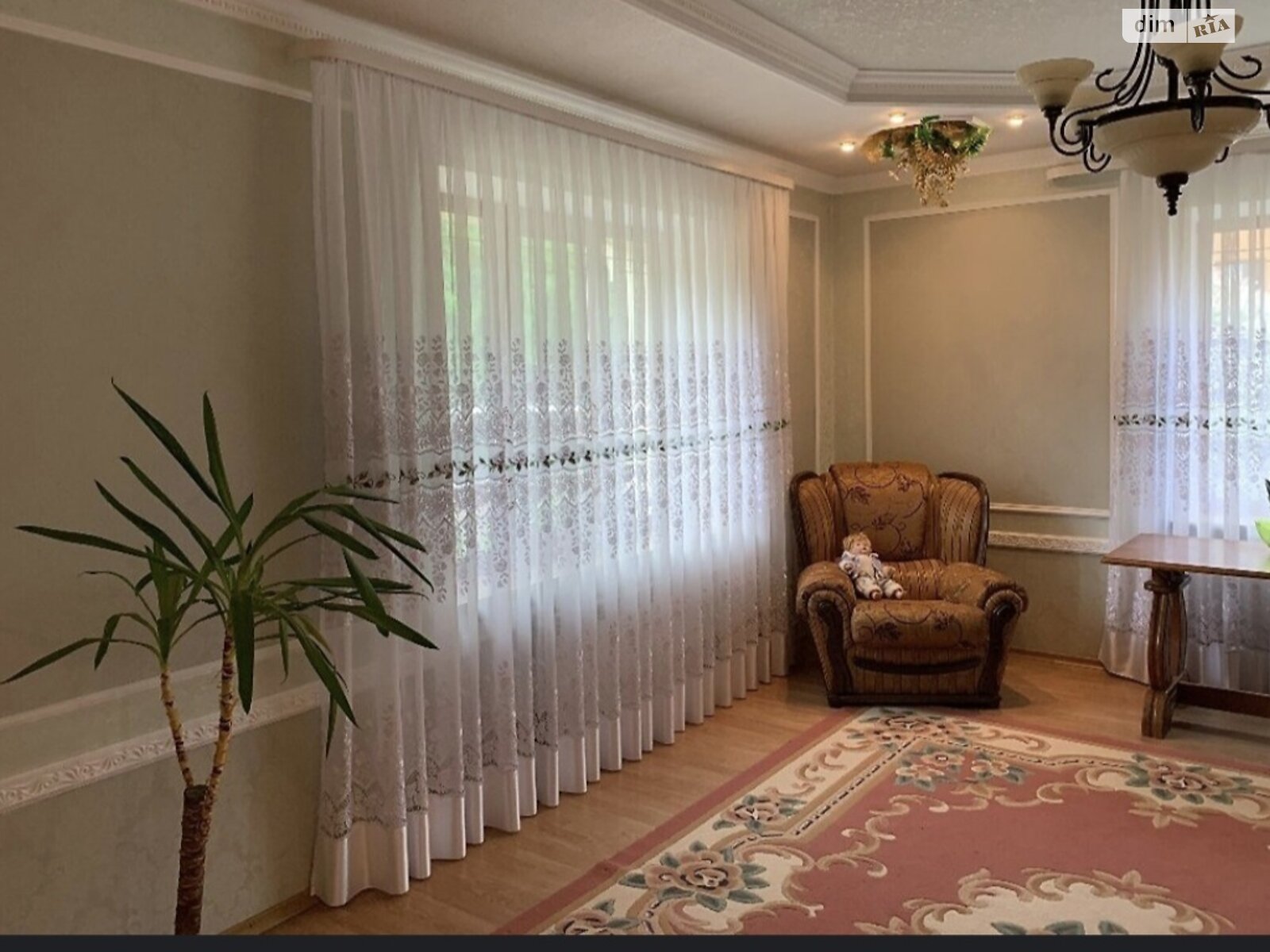 двухэтажный дом беседка, 280 кв. м, кирпич. Сдается помесячно в Виннице, в районе Старый город фото 1 двухэтажный дом беседка, 280 кв. м, кирпич. Сдается помесячно в Виннице, в районе Старый город фото 1