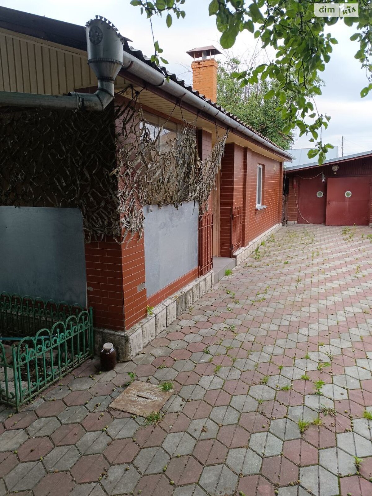 одноэтажный дом с верандой, 120 кв. м, кирпич. Сдается помесячно в Виннице, в районе Старый город фото 1 одноэтажный дом с верандой, 120 кв. м, кирпич. Сдается помесячно в Виннице, в районе Старый город фото 1