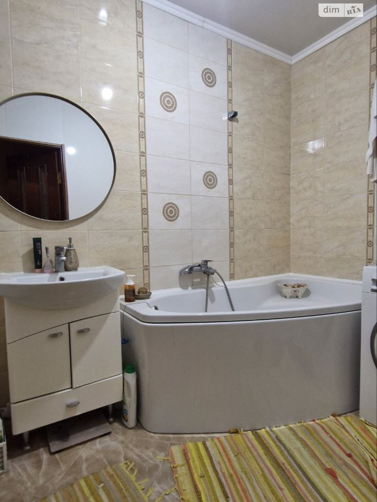 одноэтажный дом с ремонтом, 100 кв. м, кирпич. Сдается помесячно в Виннице, в районе Старый город фото 1 одноэтажный дом с ремонтом, 100 кв. м, кирпич. Сдается помесячно в Виннице, в районе Старый город фото 1