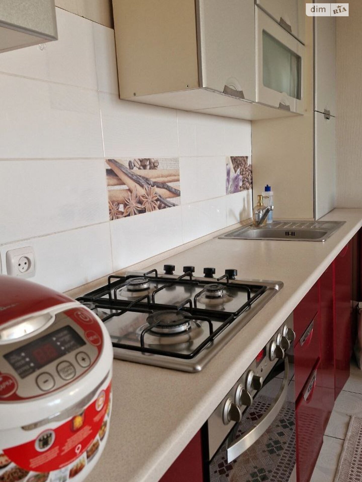 одноэтажный дом с ремонтом, 100 кв. м, кирпич. Сдается помесячно в Виннице, в районе Старый город фото 1 одноэтажный дом с ремонтом, 100 кв. м, кирпич. Сдается помесячно в Виннице, в районе Старый город фото 1