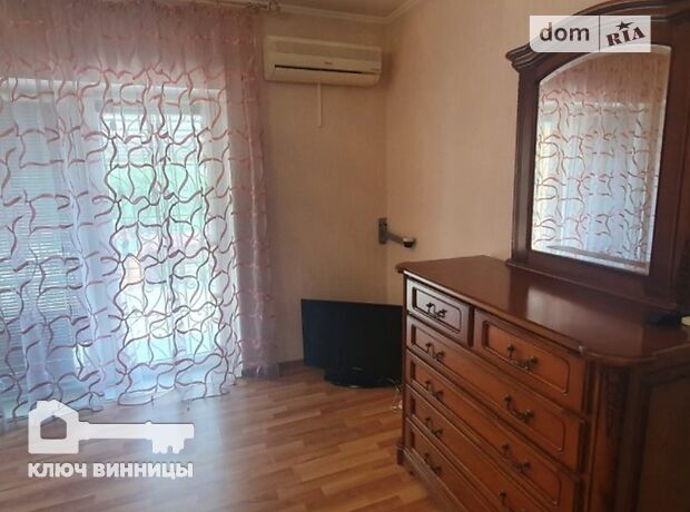 двухэтажный дом с камином, 230 кв. м, кирпич. Сдается помесячно в Виннице, в районе Свердловский массив фото 1 двухэтажный дом с камином, 230 кв. м, кирпич. Сдается помесячно в Виннице, в районе Свердловский массив фото 1