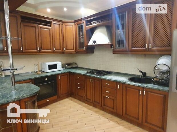 двухэтажный дом с камином, 230 кв. м, кирпич. Сдается помесячно в Виннице, в районе Свердловский массив фото 1 двухэтажный дом с камином, 230 кв. м, кирпич. Сдается помесячно в Виннице, в районе Свердловский массив фото 1