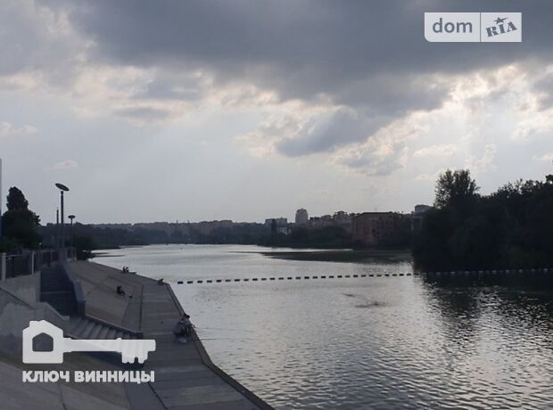 двухэтажный дом с камином, 230 кв. м, кирпич. Сдается помесячно в Виннице, в районе Свердловский массив фото 1 двухэтажный дом с камином, 230 кв. м, кирпич. Сдается помесячно в Виннице, в районе Свердловский массив фото 1