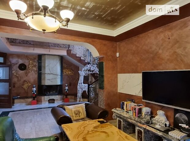 двухэтажный дом с камином, 300 кв. м, кирпич. Сдается помесячно в Виннице, в районе Центр фото 1 двухэтажный дом с камином, 300 кв. м, кирпич. Сдается помесячно в Виннице, в районе Центр фото 1