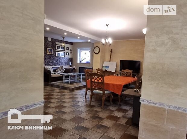 двухэтажный дом с ремонтом, 300 кв. м, кирпич. Сдается помесячно в Виннице, в районе Центр фото 1 двухэтажный дом с ремонтом, 300 кв. м, кирпич. Сдается помесячно в Виннице, в районе Центр фото 1