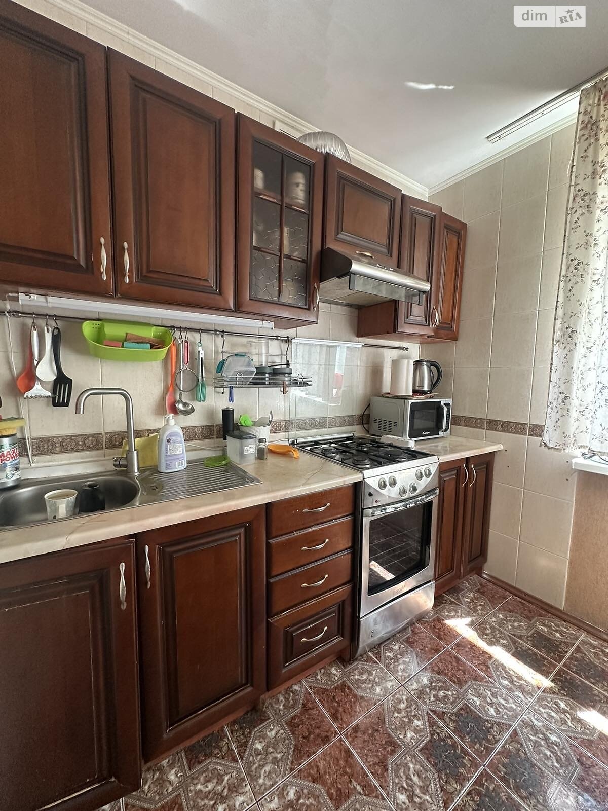 одноэтажный дом, 190 кв. м, кирпич. Сдается помесячно в Виннице, в районе Центр фото 1 одноэтажный дом, 190 кв. м, кирпич. Сдается помесячно в Виннице, в районе Центр фото 1