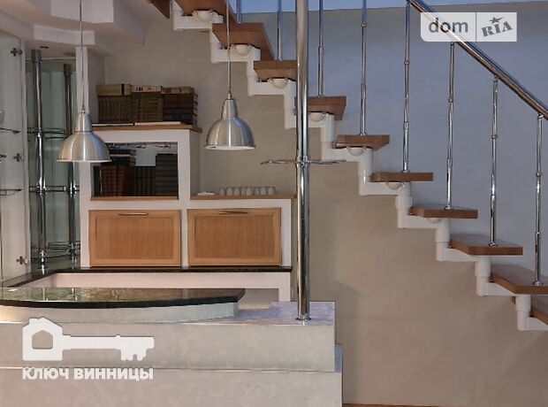 двухэтажный дом с камином, 156 кв. м, кирпич. Сдается помесячно в Виннице, в районе Центр фото 1 двухэтажный дом с камином, 156 кв. м, кирпич. Сдается помесячно в Виннице, в районе Центр фото 1