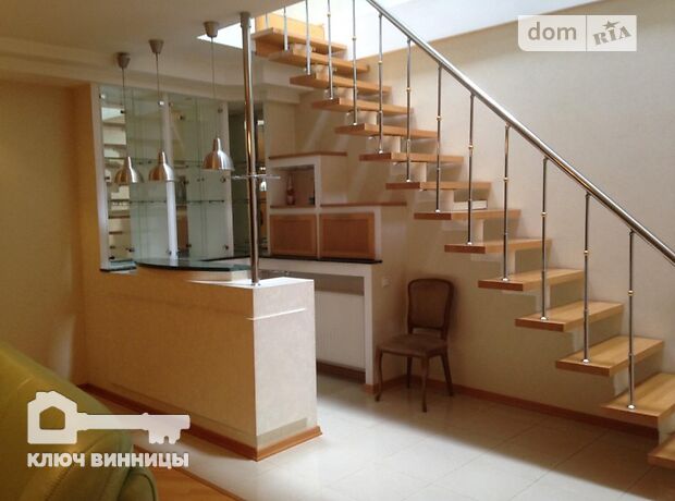 двухэтажный дом с камином, 200 кв. м, кирпич. Сдается помесячно в Виннице, в районе Центр фото 1 двухэтажный дом с камином, 200 кв. м, кирпич. Сдается помесячно в Виннице, в районе Центр фото 1