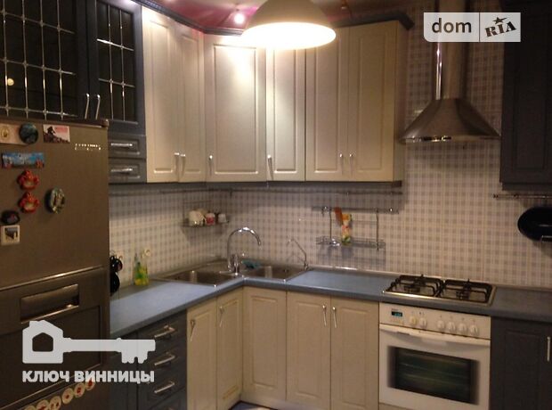 двухэтажный дом с камином, 200 кв. м, кирпич. Сдается помесячно в Виннице, в районе Центр фото 1 двухэтажный дом с камином, 200 кв. м, кирпич. Сдается помесячно в Виннице, в районе Центр фото 1