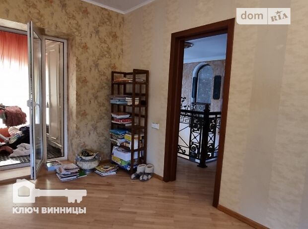 двухэтажный дом с камином, 300 кв. м, кирпич. Сдается помесячно в Виннице, в районе Центр фото 1 двухэтажный дом с камином, 300 кв. м, кирпич. Сдается помесячно в Виннице, в районе Центр фото 1