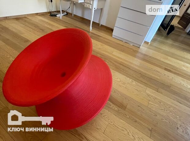 двухэтажный дом с камином, 300 кв. м, кирпич. Сдается помесячно в Виннице, в районе Центр фото 1 двухэтажный дом с камином, 300 кв. м, кирпич. Сдается помесячно в Виннице, в районе Центр фото 1