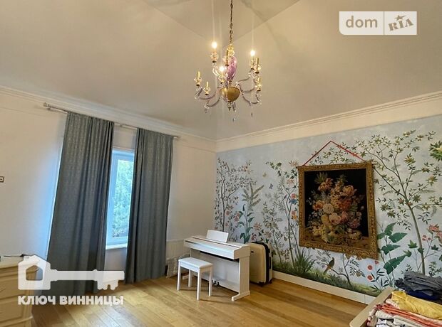 двухэтажный дом с камином, 300 кв. м, кирпич. Сдается помесячно в Виннице, в районе Центр фото 1 двухэтажный дом с камином, 300 кв. м, кирпич. Сдается помесячно в Виннице, в районе Центр фото 1