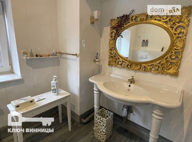 двухэтажный дом с камином, 300 кв. м, кирпич. Сдается помесячно в Виннице, в районе Центр фото 1 двухэтажный дом с камином, 300 кв. м, кирпич. Сдается помесячно в Виннице, в районе Центр фото 1