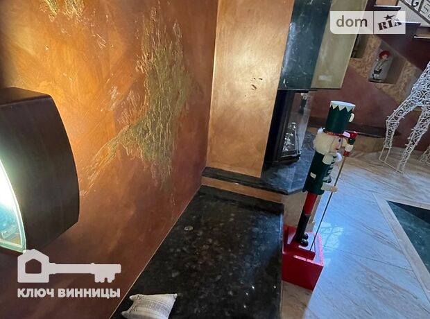 двухэтажный дом с камином, 300 кв. м, кирпич. Сдается помесячно в Виннице, в районе Центр фото 1 двухэтажный дом с камином, 300 кв. м, кирпич. Сдается помесячно в Виннице, в районе Центр фото 1