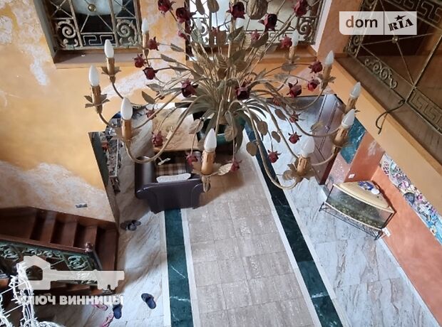 двухэтажный дом с камином, 300 кв. м, кирпич. Сдается помесячно в Виннице, в районе Центр фото 1 двухэтажный дом с камином, 300 кв. м, кирпич. Сдается помесячно в Виннице, в районе Центр фото 1
