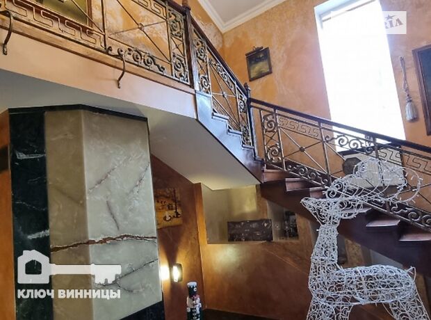 двухэтажный дом с камином, 300 кв. м, кирпич. Сдается помесячно в Виннице, в районе Центр фото 1 двухэтажный дом с камином, 300 кв. м, кирпич. Сдается помесячно в Виннице, в районе Центр фото 1
