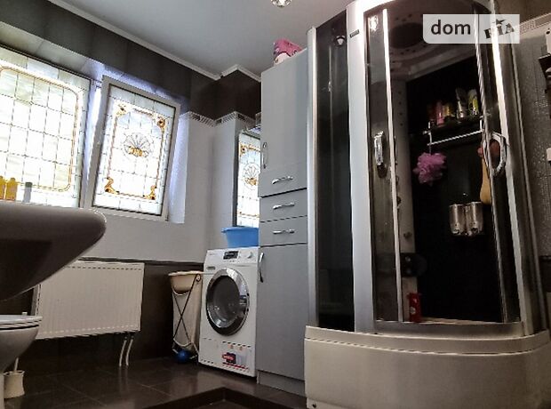двухэтажный дом с камином, 300 кв. м, кирпич. Сдается помесячно в Виннице, в районе Центр фото 1 двухэтажный дом с камином, 300 кв. м, кирпич. Сдается помесячно в Виннице, в районе Центр фото 1