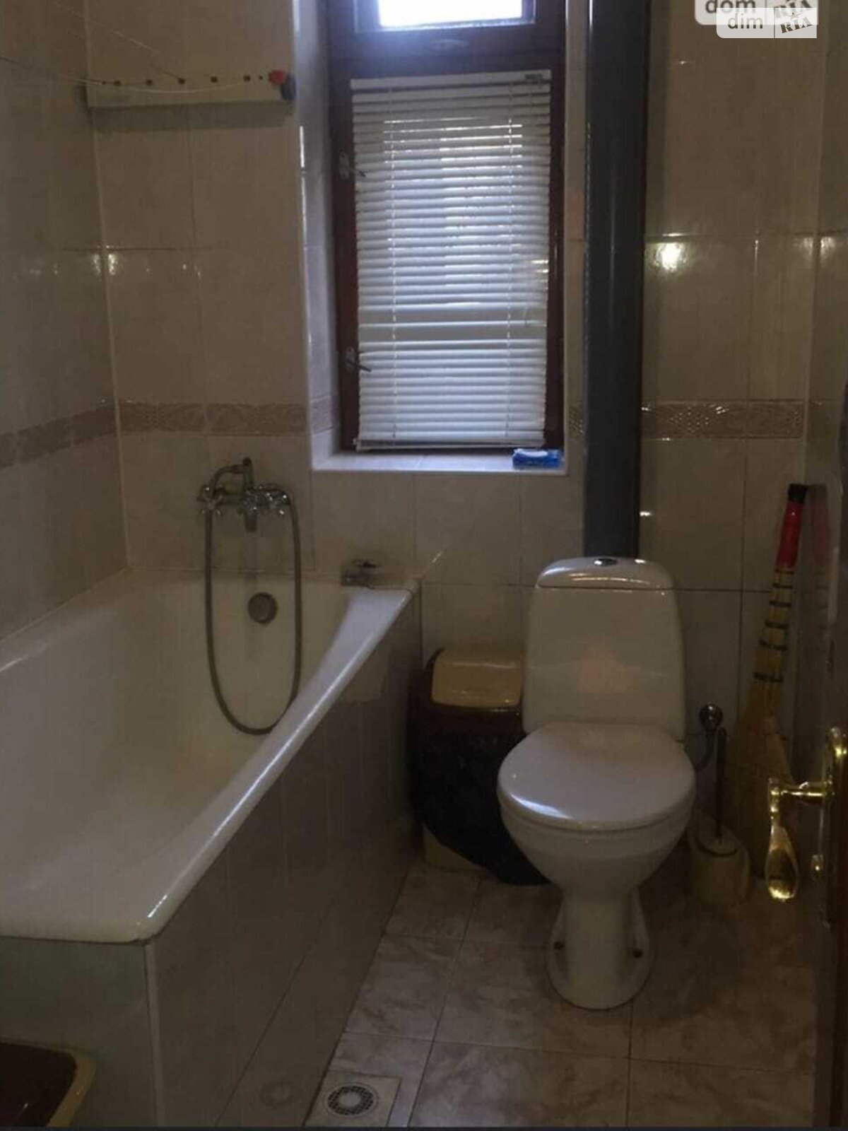 двоповерховий будинок з балконом, 240 кв. м, цегла. Здається помісячно в Вінниці, в районі Замостя фото 1 двопроверховий будинок з балконом, 240 кв. м, цегла. Здається помісячно в Вінниці, в районі Замостя фото 1