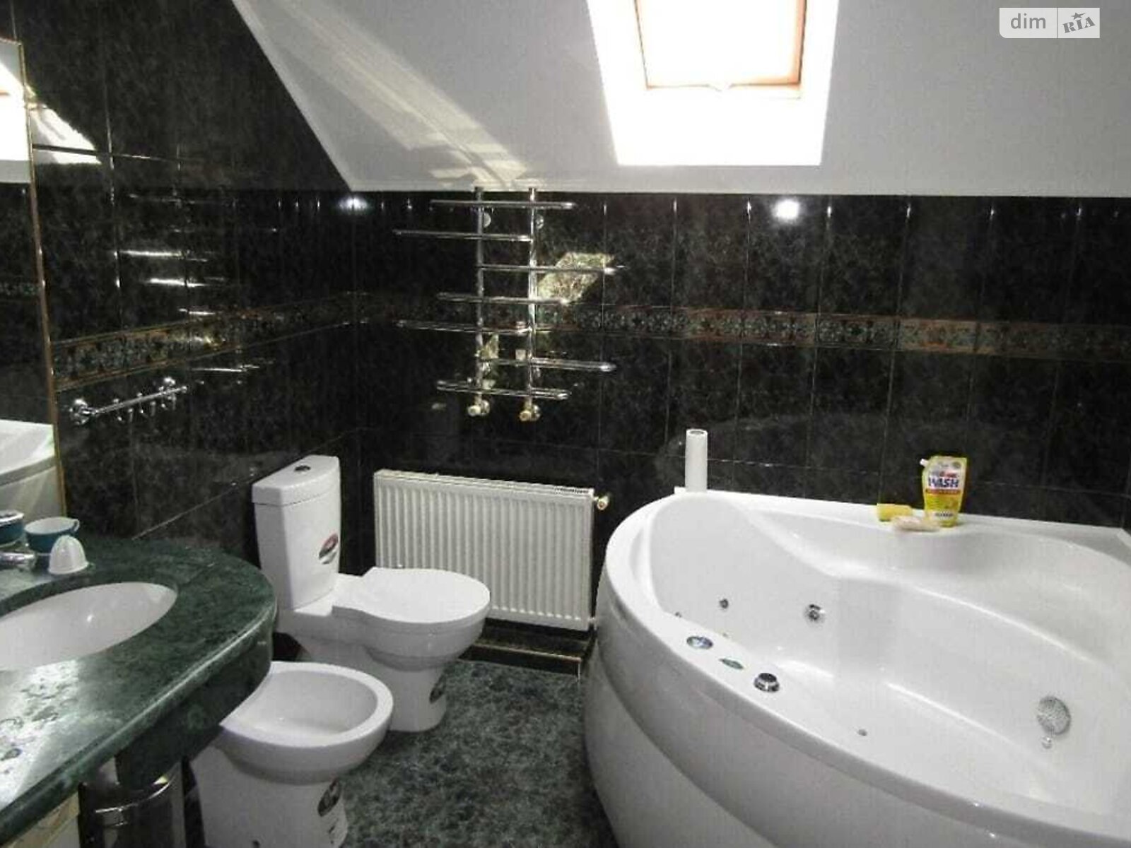 двоповерховий будинок з балконом, 240 кв. м, цегла. Здається помісячно в Вінниці, в районі Замостя фото 1 двопроверховий будинок з балконом, 240 кв. м, цегла. Здається помісячно в Вінниці, в районі Замостя фото 1