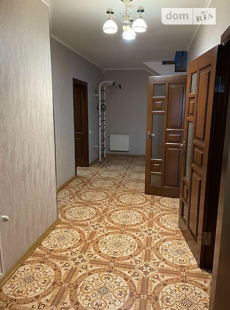двухэтажный дом с ремонтом, 250 кв. м, кирпич. Сдается помесячно в село Зарванцы, Винницкая обл. фото 1 двухэтажный дом с ремонтом, 250 кв. м, кирпич. Сдается помесячно в село Зарванцы, Винницкая обл. фото 1