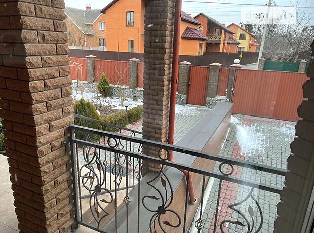 двухэтажный дом с ремонтом, 250 кв. м, кирпич. Сдается помесячно в село Зарванцы, Винницкая обл. фото 1 двухэтажный дом с ремонтом, 250 кв. м, кирпич. Сдается помесячно в село Зарванцы, Винницкая обл. фото 1