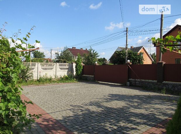 двухэтажный дом с ремонтом, 250 кв. м, кирпич. Сдается помесячно в село Зарванцы, Винницкая обл. фото 1 двухэтажный дом с ремонтом, 250 кв. м, кирпич. Сдается помесячно в село Зарванцы, Винницкая обл. фото 1