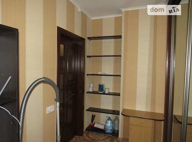 двухэтажный дом с ремонтом, 250 кв. м, кирпич. Сдается помесячно в село Зарванцы, Винницкая обл. фото 1 двухэтажный дом с ремонтом, 250 кв. м, кирпич. Сдается помесячно в село Зарванцы, Винницкая обл. фото 1