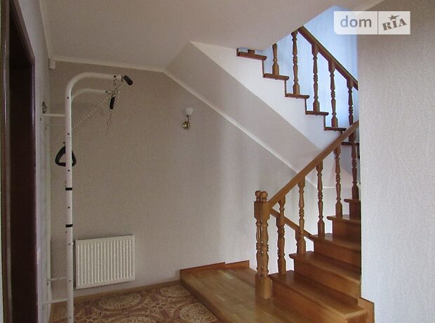 двухэтажный дом с ремонтом, 250 кв. м, кирпич. Сдается помесячно в село Зарванцы, Винницкая обл. фото 1 двухэтажный дом с ремонтом, 250 кв. м, кирпич. Сдается помесячно в село Зарванцы, Винницкая обл. фото 1