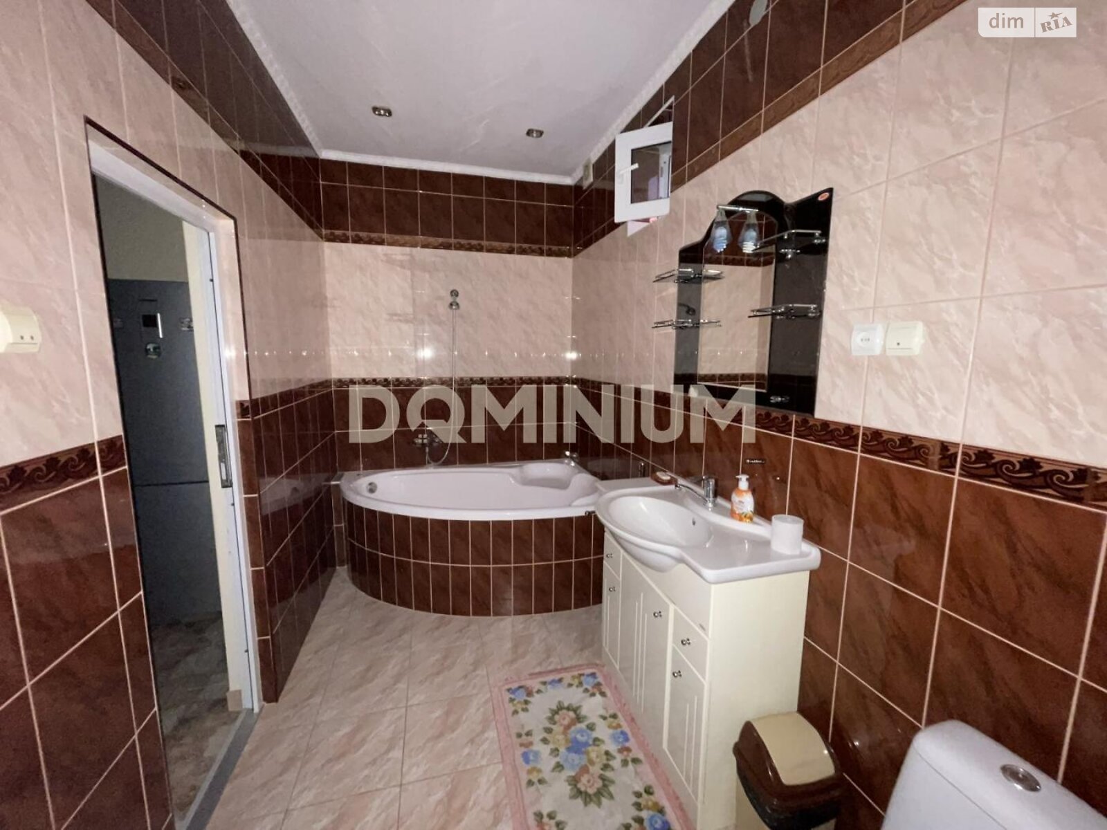 одноэтажный дом, 100 кв. м, кирпич. Сдается помесячно в Виноградове фото 1