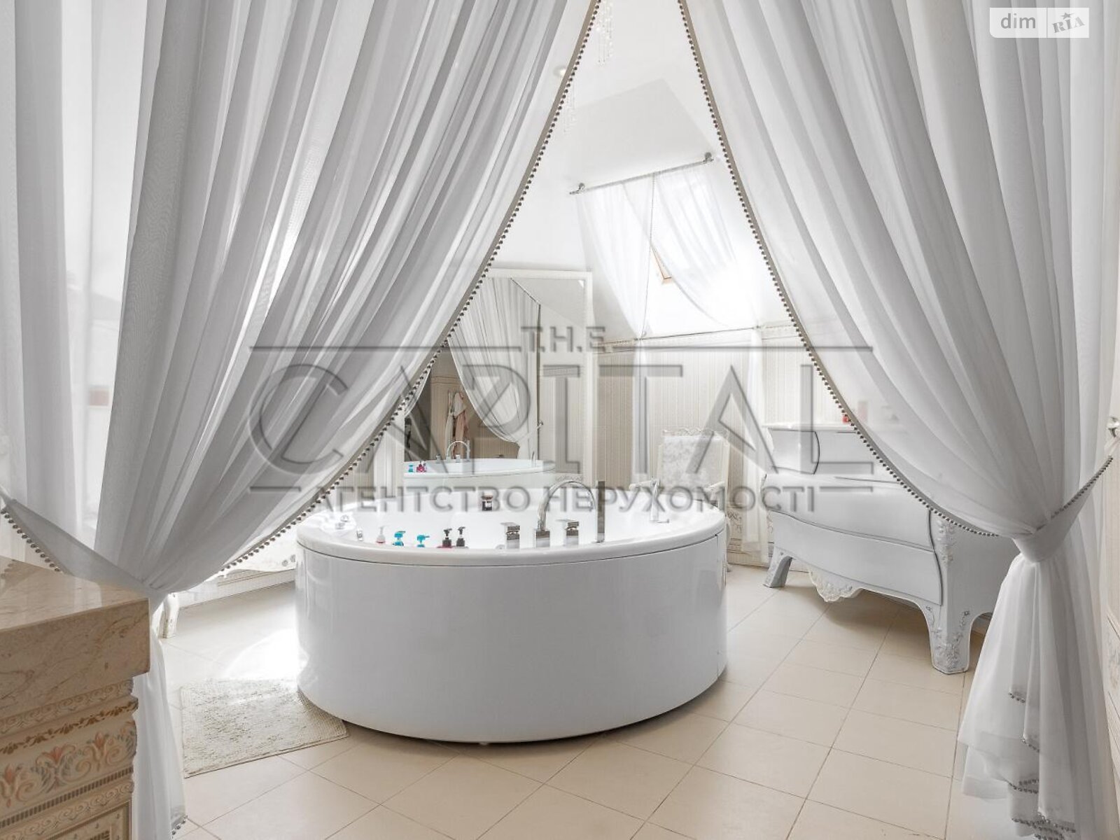 двухэтажный дом с верандой, 380 кв. м, кирпич. Сдается помесячно в Вишенки фото 1 двухэтажный дом с верандой, 380 кв. м, кирпич. Сдается помесячно в Вишенки фото 1