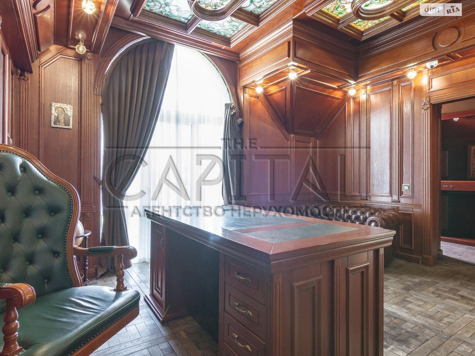 двухэтажный дом с верандой, 380 кв. м, кирпич. Сдается помесячно в Вишенки фото 1 двухэтажный дом с верандой, 380 кв. м, кирпич. Сдается помесячно в Вишенки фото 1