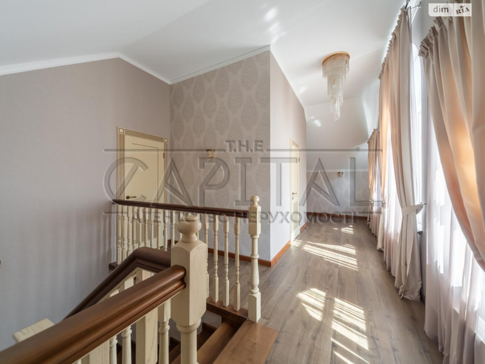 двухэтажный дом с верандой, 380 кв. м, кирпич. Сдается помесячно в Вишенки фото 1 двухэтажный дом с верандой, 380 кв. м, кирпич. Сдается помесячно в Вишенки фото 1